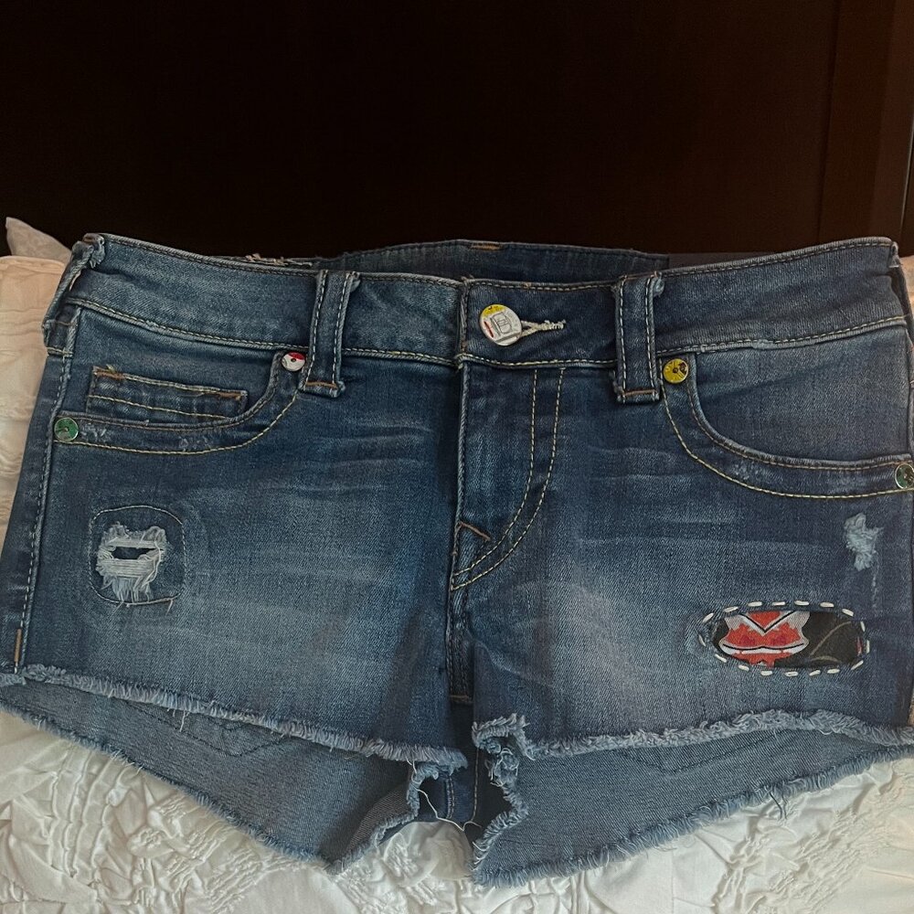 Never Worn with tag - True Religion low rise cut off shorts size 28